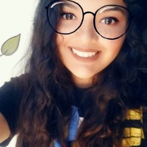 Meet your Posher, Mayra